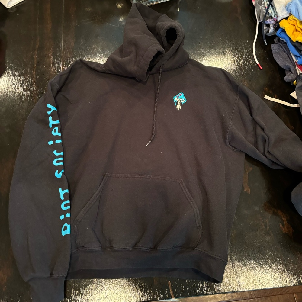 Riot society men’s black hoodie